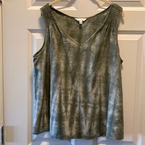 Time and Tru green tie dyed tank top